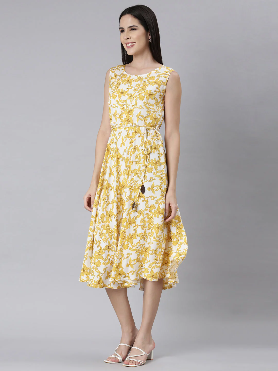 Neerus White Panelled Anarkali Floral Kurta - Image 2