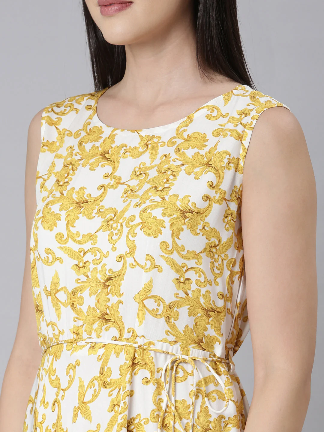 Neerus White Panelled Anarkali Floral Kurta - Image 5