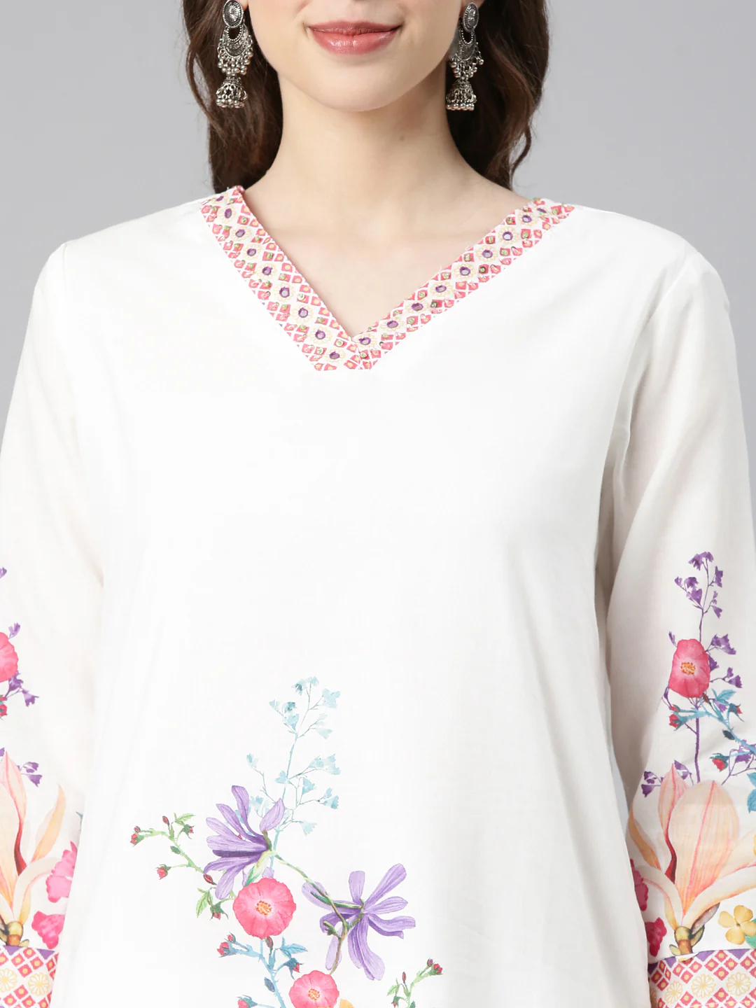 Neerus White Printed Straight Kurta and Trousers With Dupatta - Image 4