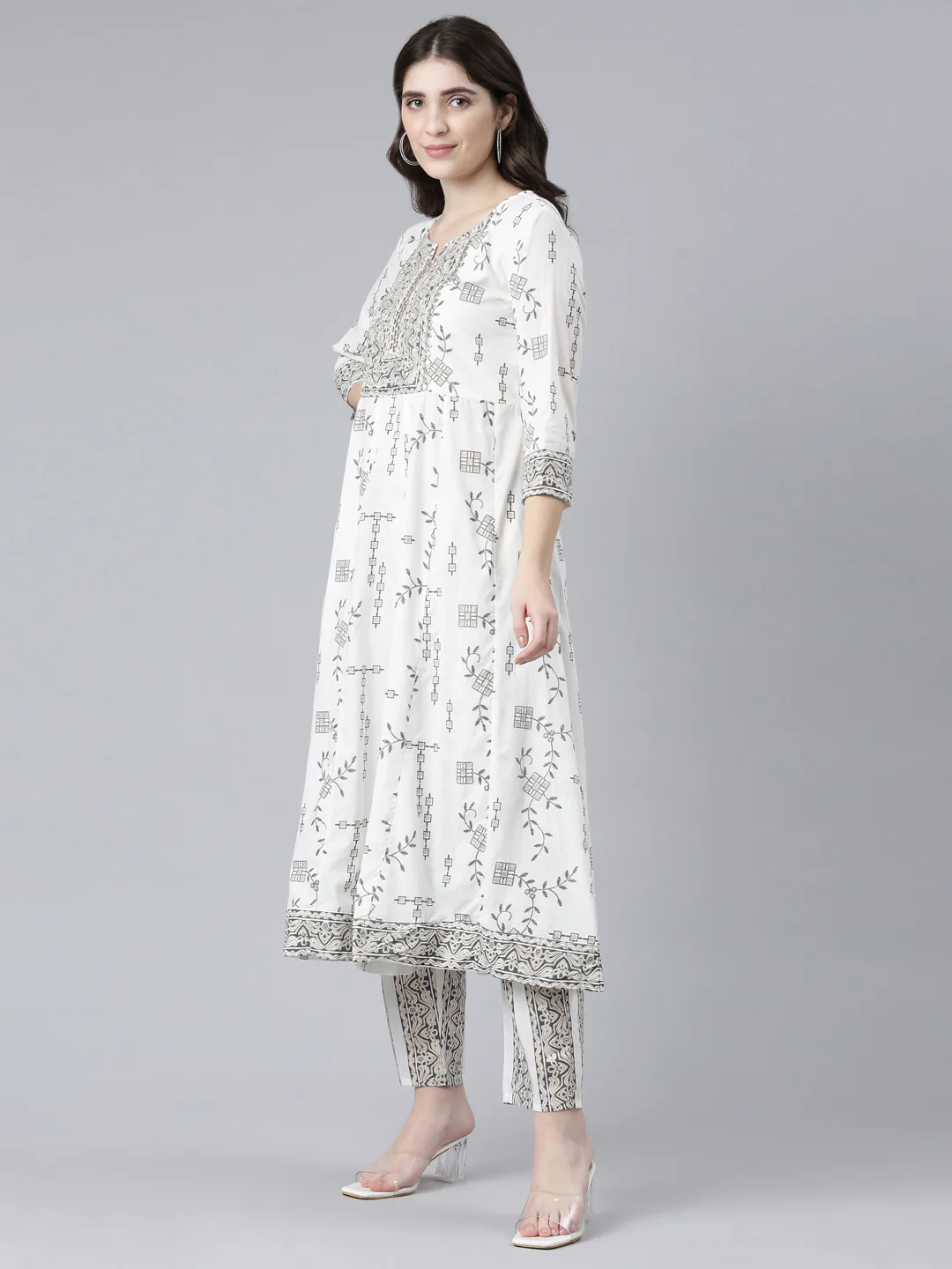 Neerus White Regular Straight Printed Kurta And Trousers With Dupatta - Image 2