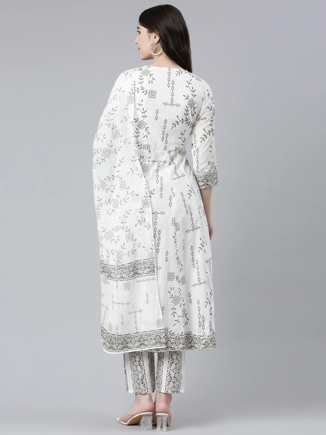 Neerus White Regular Straight Printed Kurta And Trousers With Dupatta - Image 3