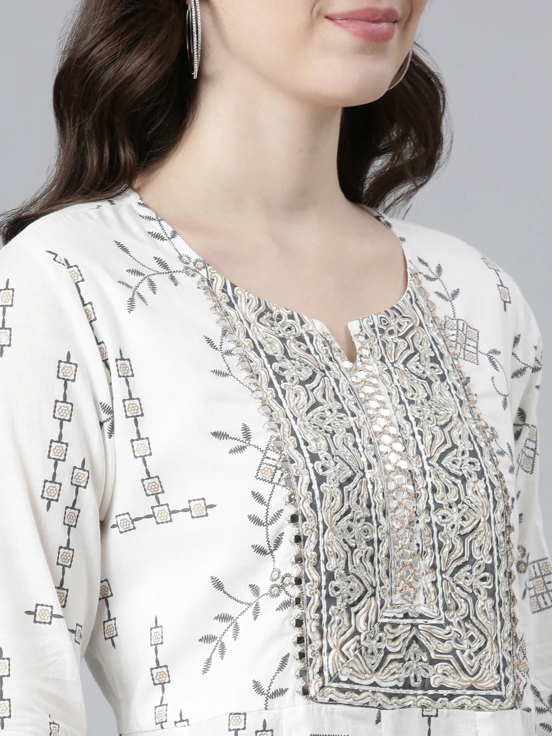 Neerus White Regular Straight Printed Kurta And Trousers With Dupatta - Image 4