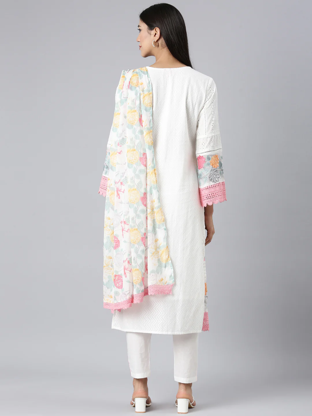 Neerus White Solid Straight Kurta and Trousers With Dupatta - Image 3