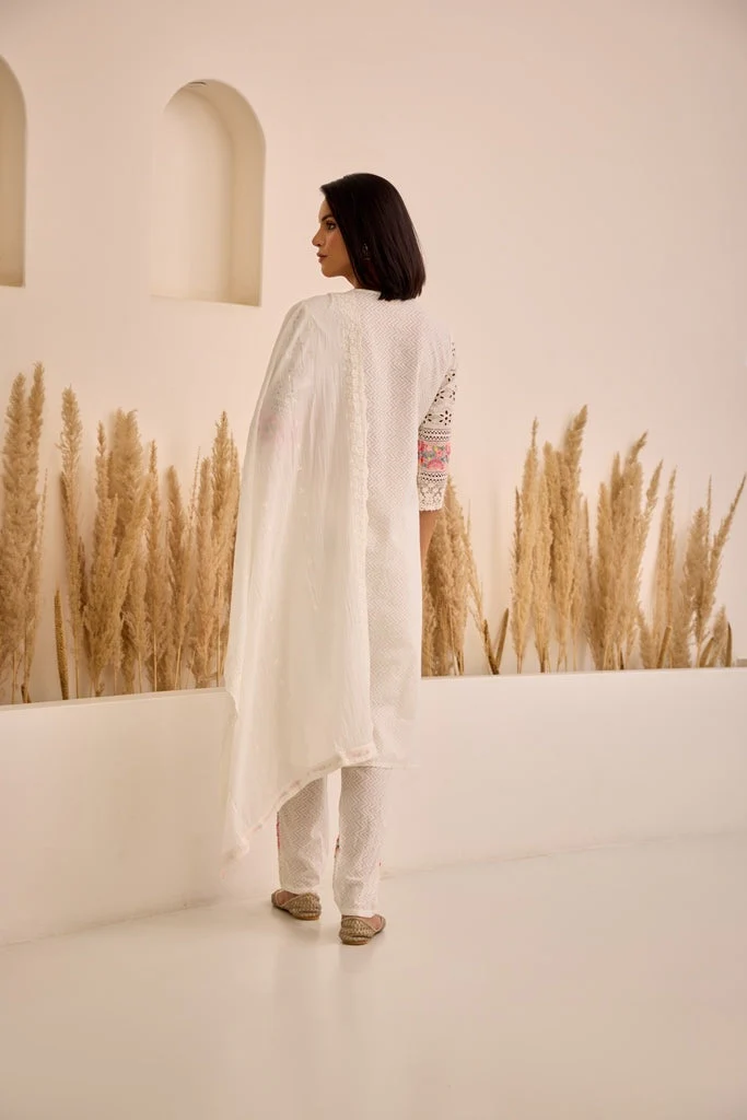 Neerus White Straight Patch Work Kurta And Trousers With Dupatta - Image 4
