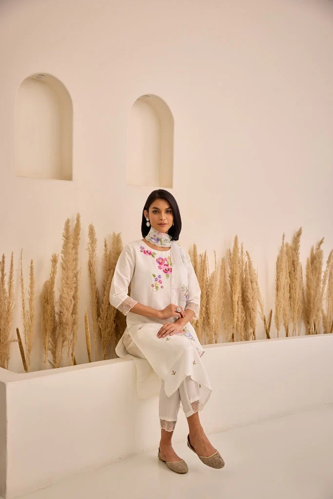 Neerus White Straight Patch Work Kurta And Trousers With Dupatta - Image 5