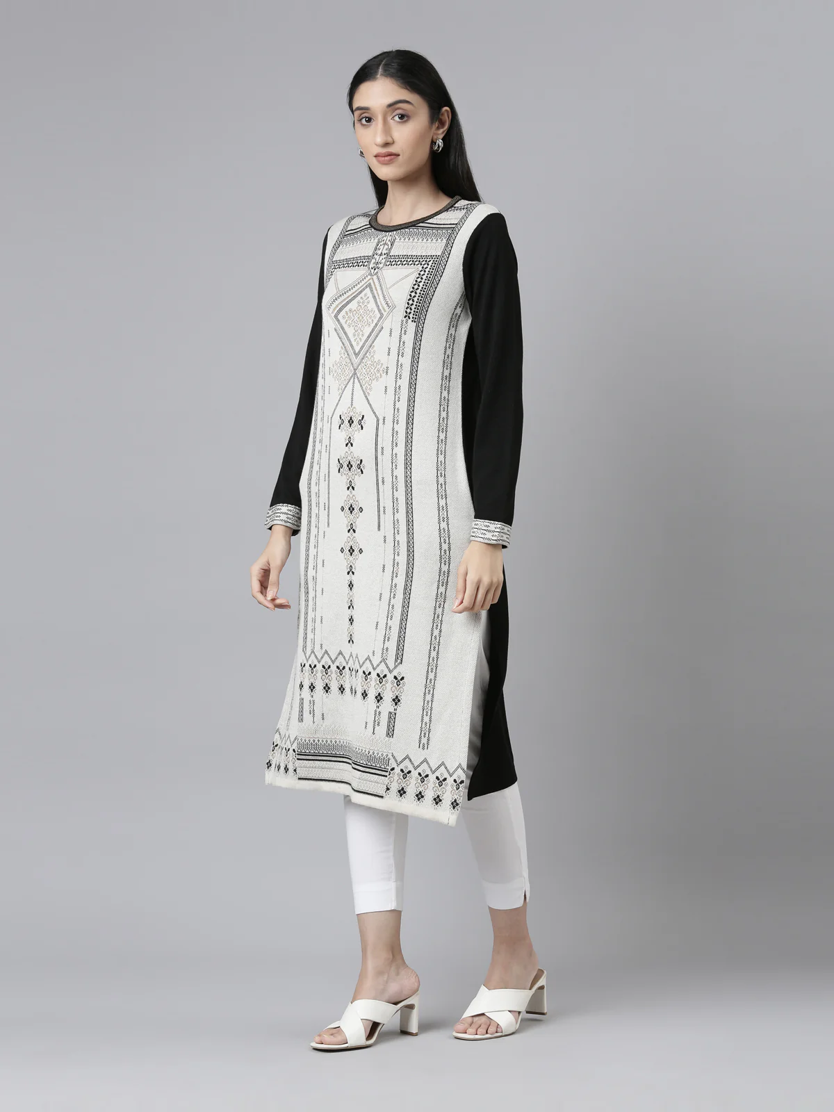 Neerus Winter Wear Woven Design Acrylic Kurta For Women - Image 2