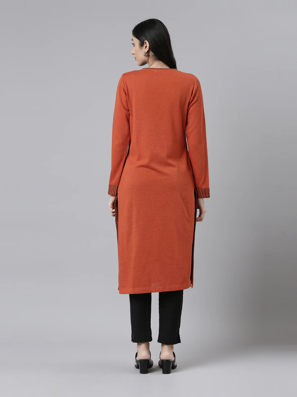 Neerus Winter Wear Woven Design Acrylic Kurta For Women - Image 3