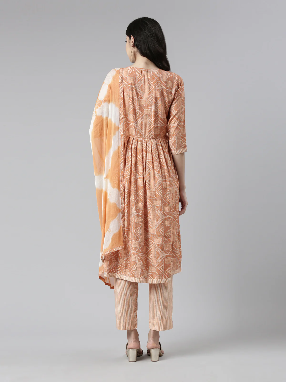 Neerus Women Abstract Printed Pleated Kurta with Trousers Dupatta - Image 3