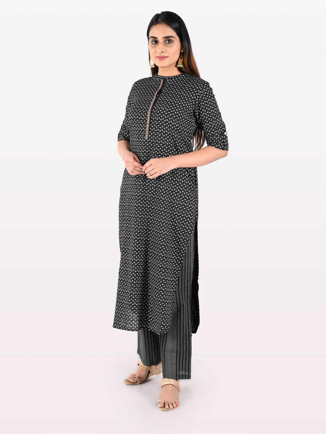 Neerus Women Black Off-White Printed Kurta With Trousers - Image 3