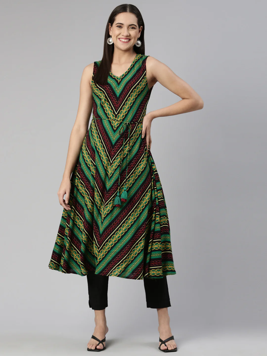Neerus Women Chevron Printed Kurta - Image 6