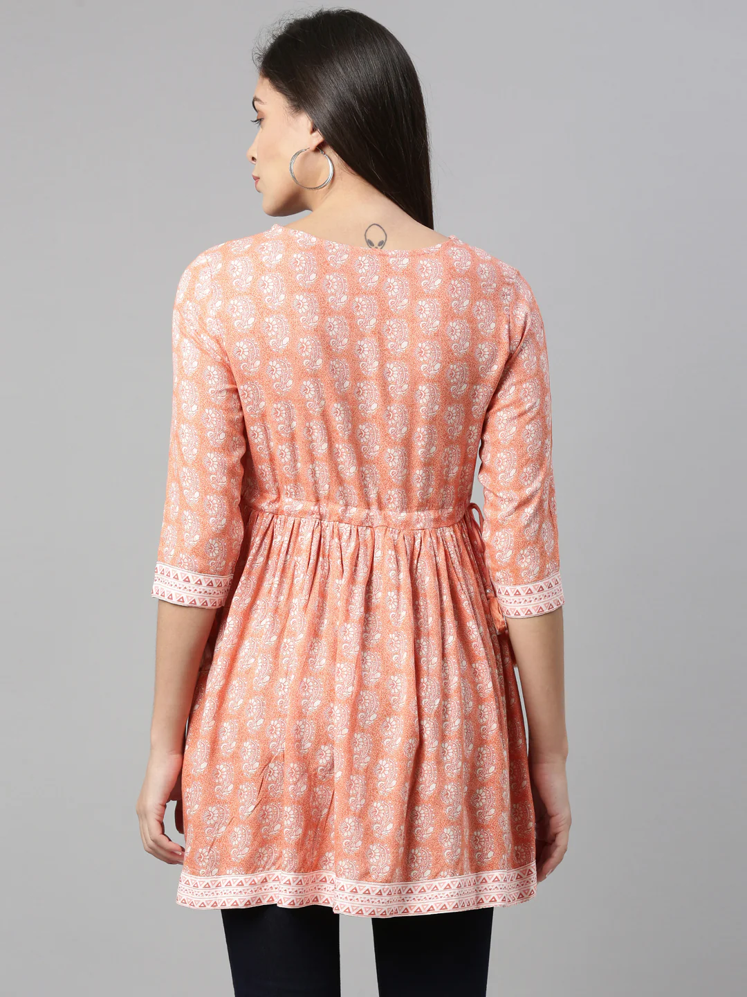Neerus Women Coral  White Floral Printed Sequinned Pleated Kurti - Image 4