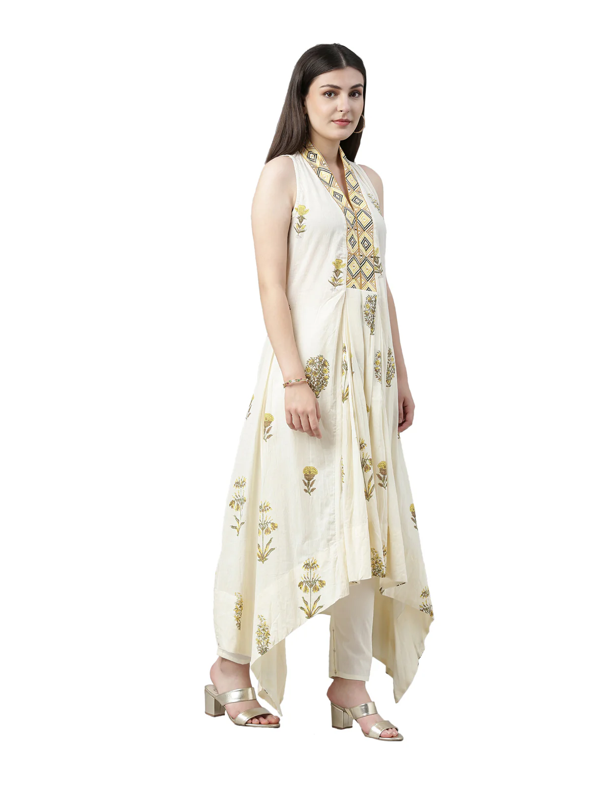 Neerus Women Cream-Coloured Printed Kurta with Salwar - Image 3