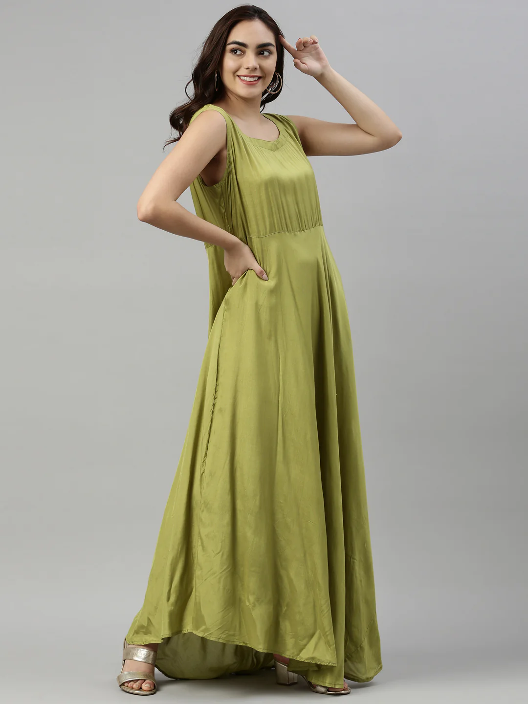 Neerus Women Green Dyed Thread Work Anarkali Kurta - Image 6