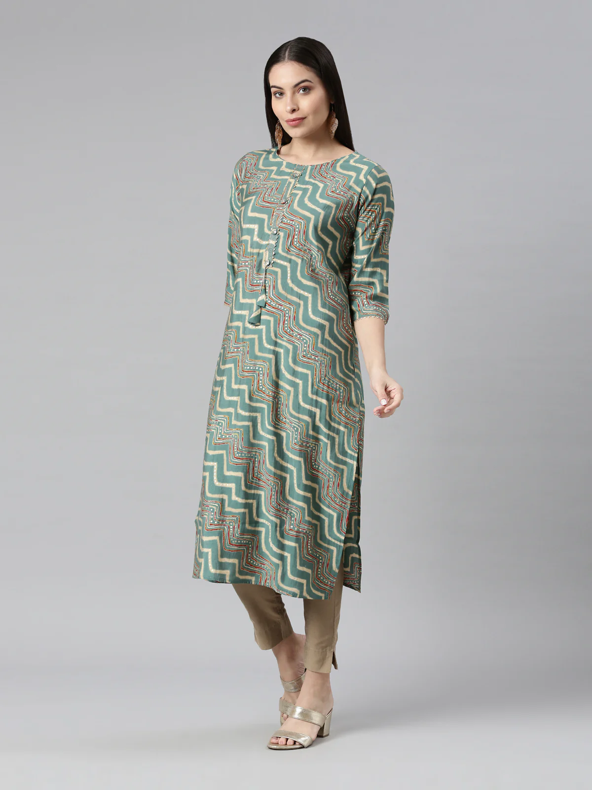 Neerus Women Green Geometric Printed Kurta - Image 2