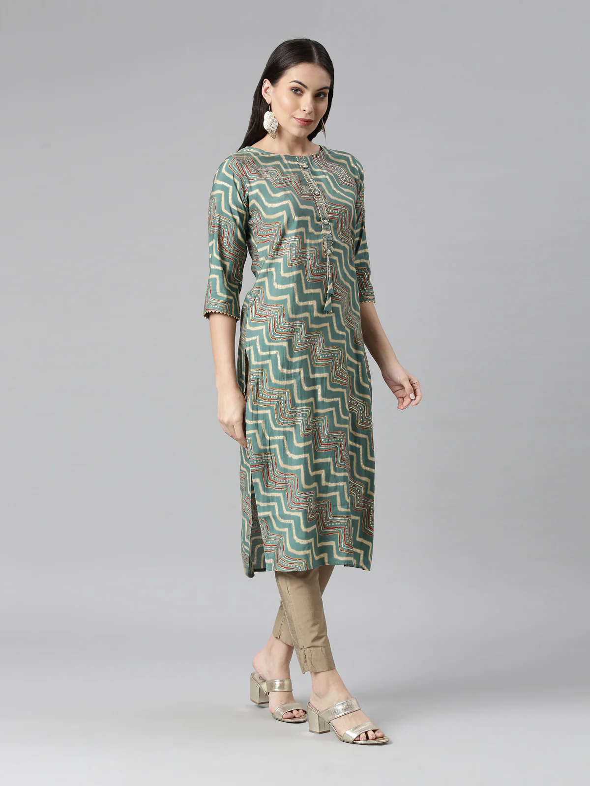 Neerus Women Green Geometric Printed Kurta - Image 3