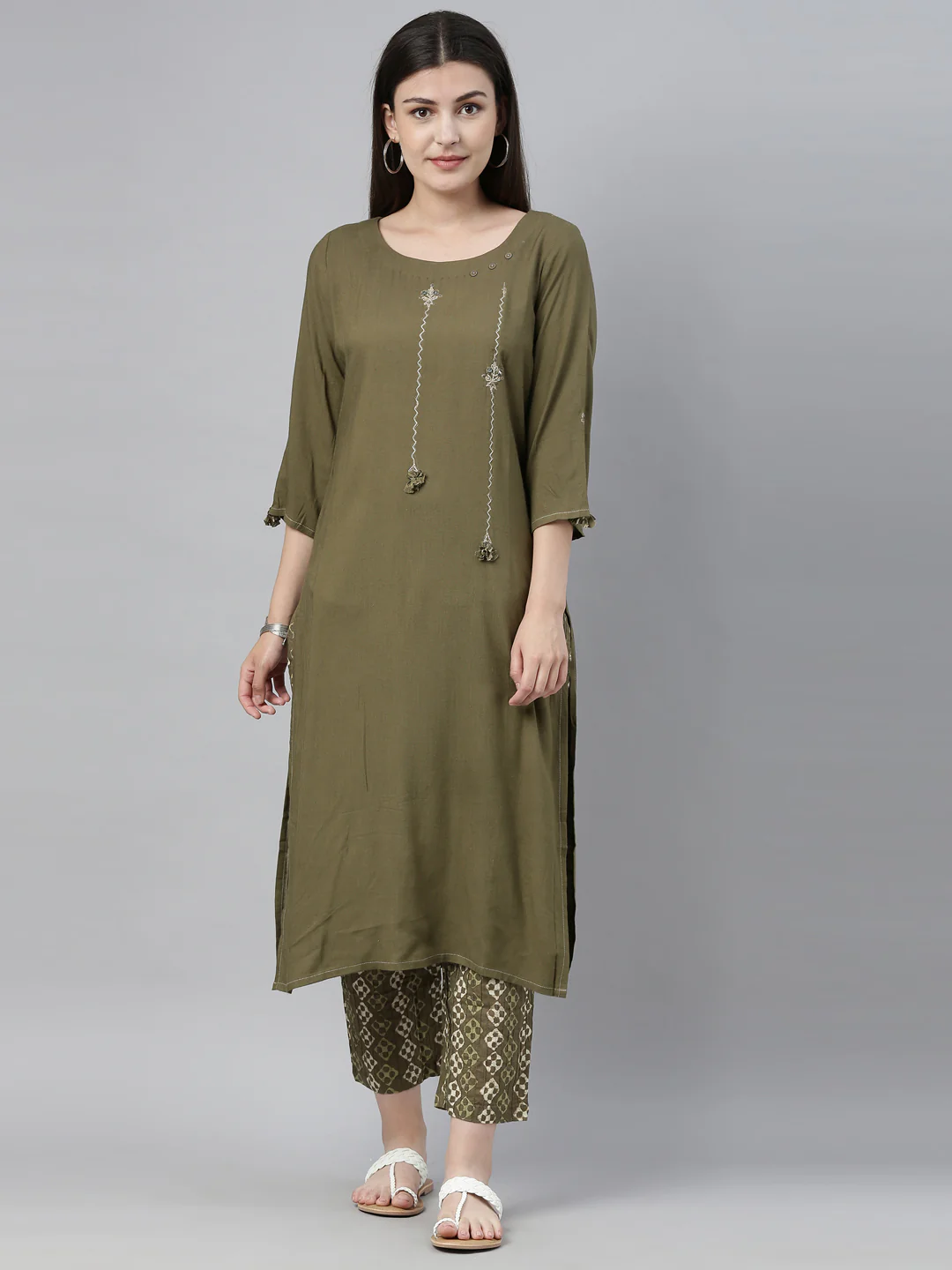 Neerus Women Green Off-White Embroidered Kurta with Trousers