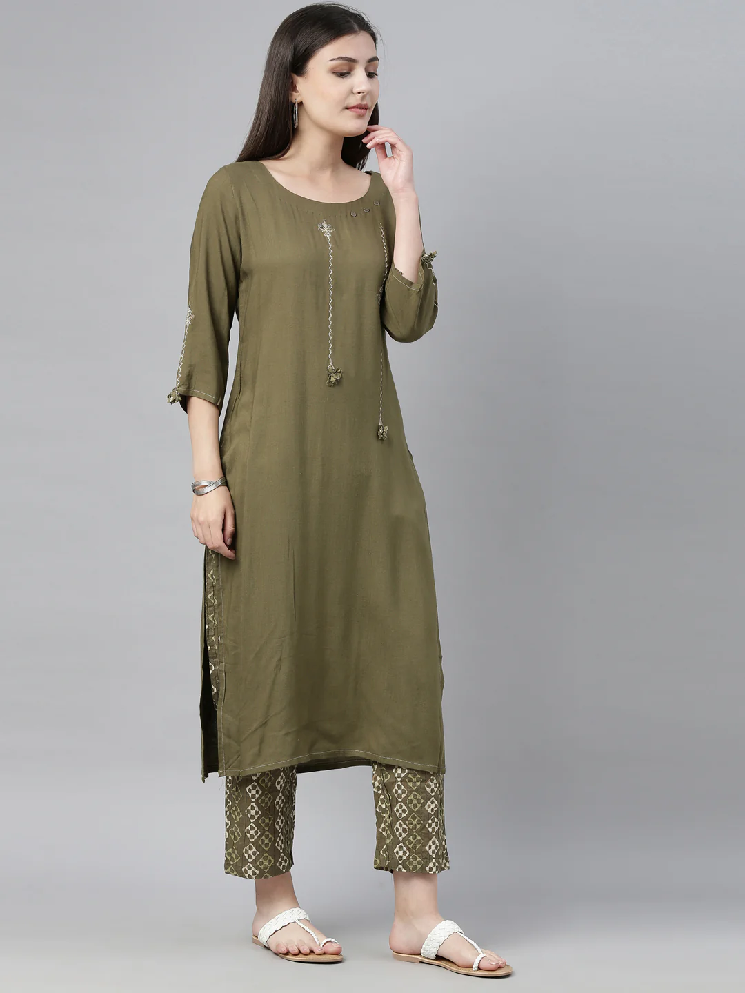 Neerus Women Green Off-White Embroidered Kurta with Trousers - Image 2