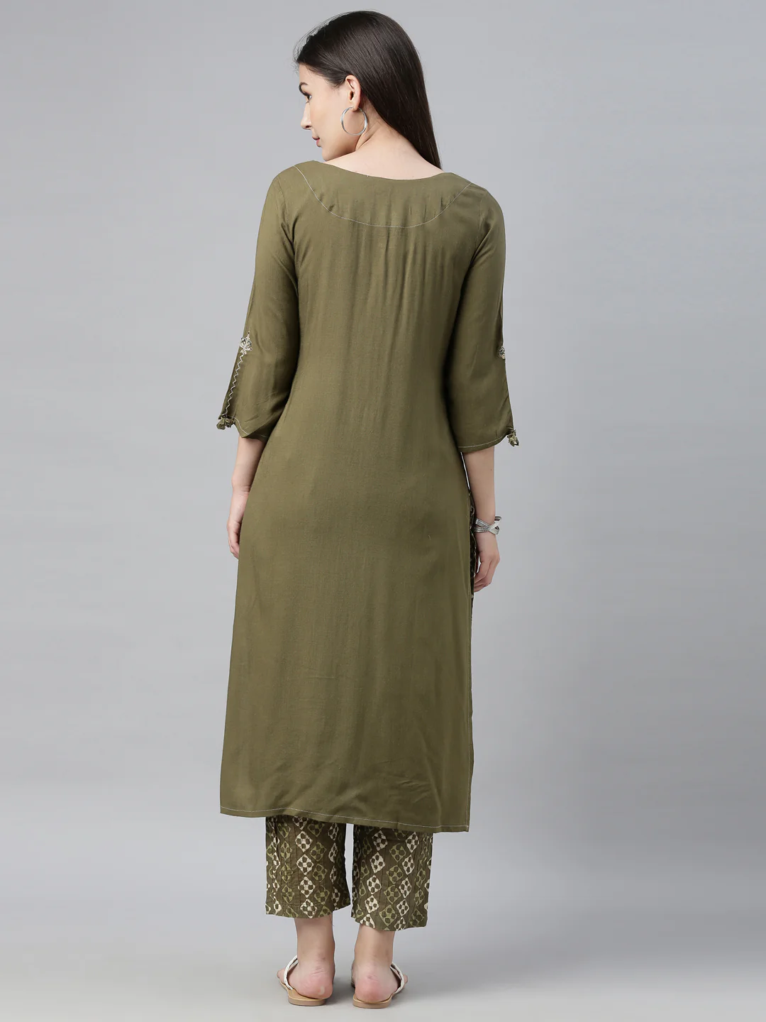 Neerus Women Green Off-White Embroidered Kurta with Trousers - Image 3