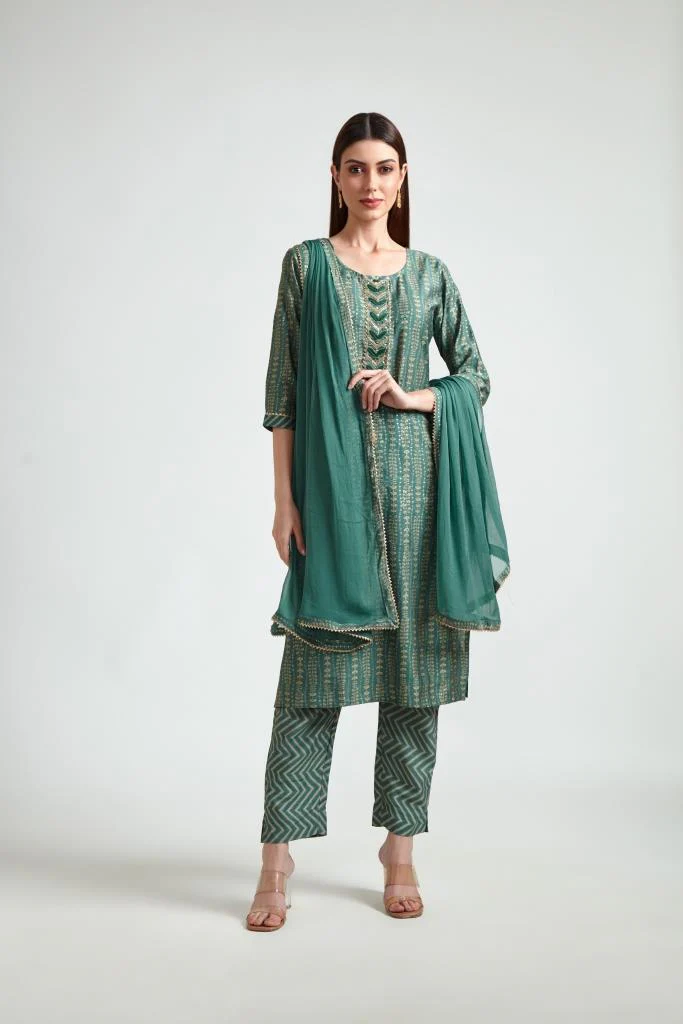 Neerus Women Green Printed Kurta with Trousers With Dupatta