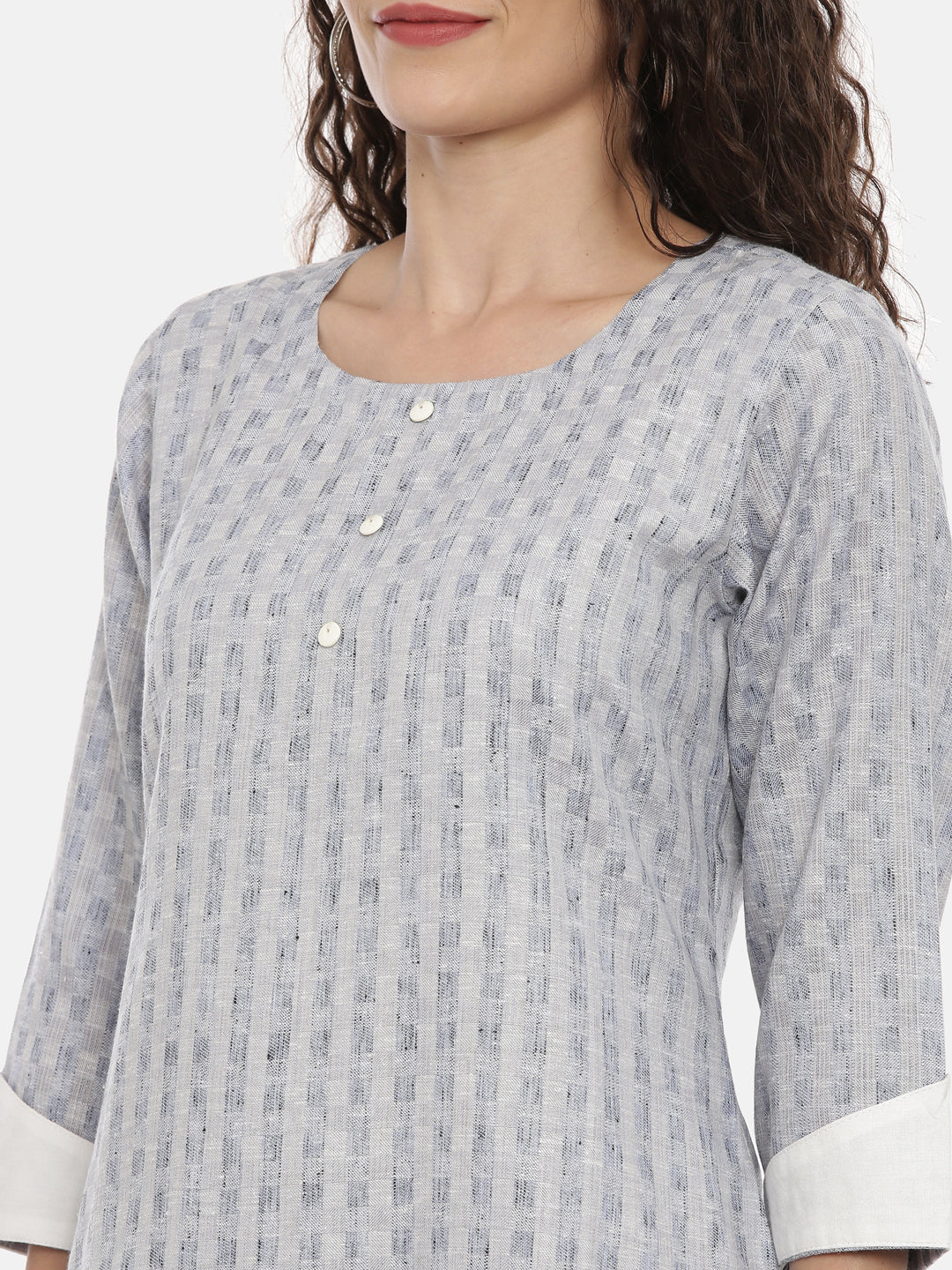 Neerus Women Grey Geometric Printed Kurta - Image 4