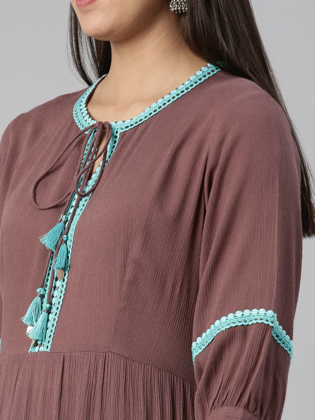Neerus Women Keyhole Neck Tiered Kurta - Image 5