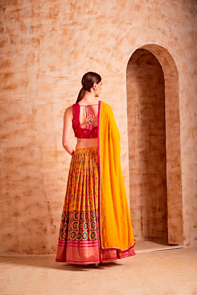 Neerus Women Magenta Color Silk Fabric Ghagra Set - Image 4