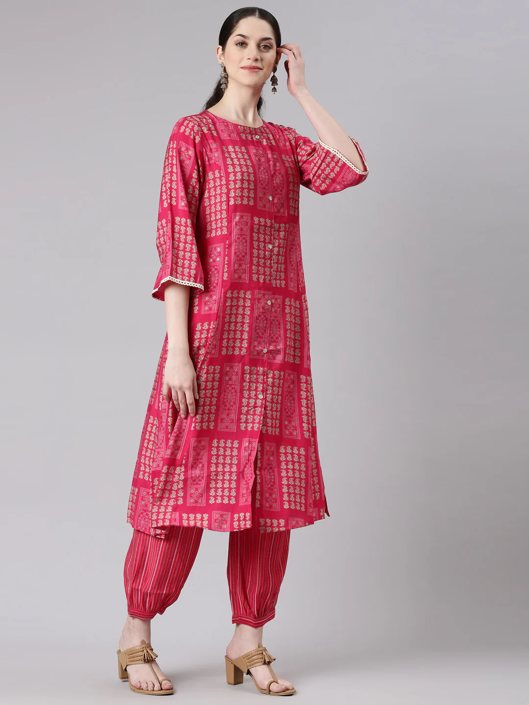 Neerus Women Magenta Straight Kurta and Trousers With Dupatta - Image 2