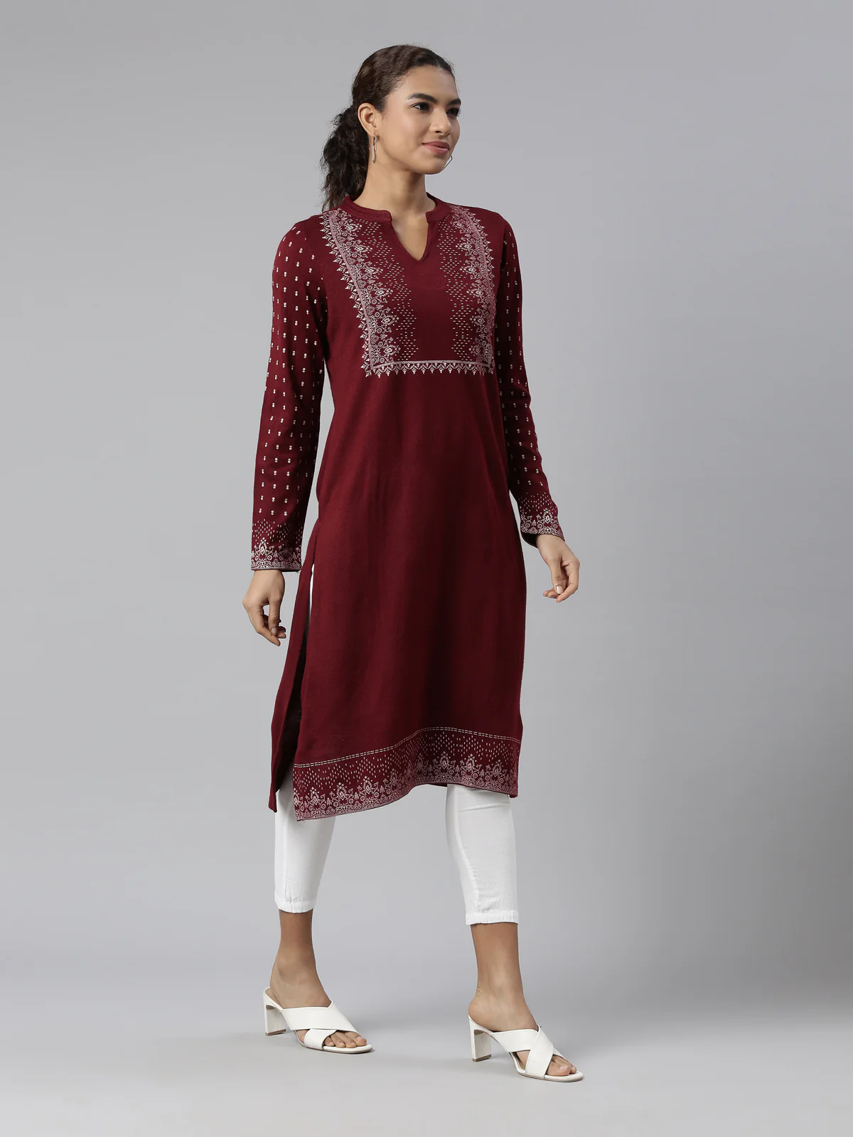 Neerus Winter Wear Maroon Floral Printed Acrylic Kurta For Women - Image 5