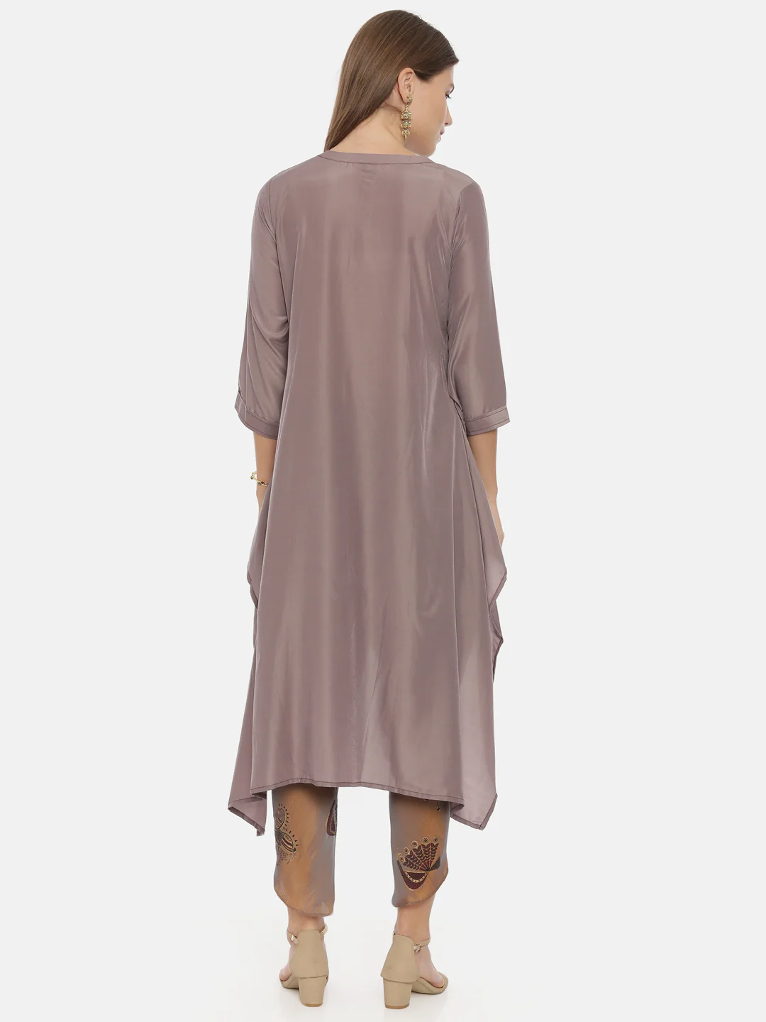 Neerus Women Mauve Embroidered Straight Kurta with phant - Image 4
