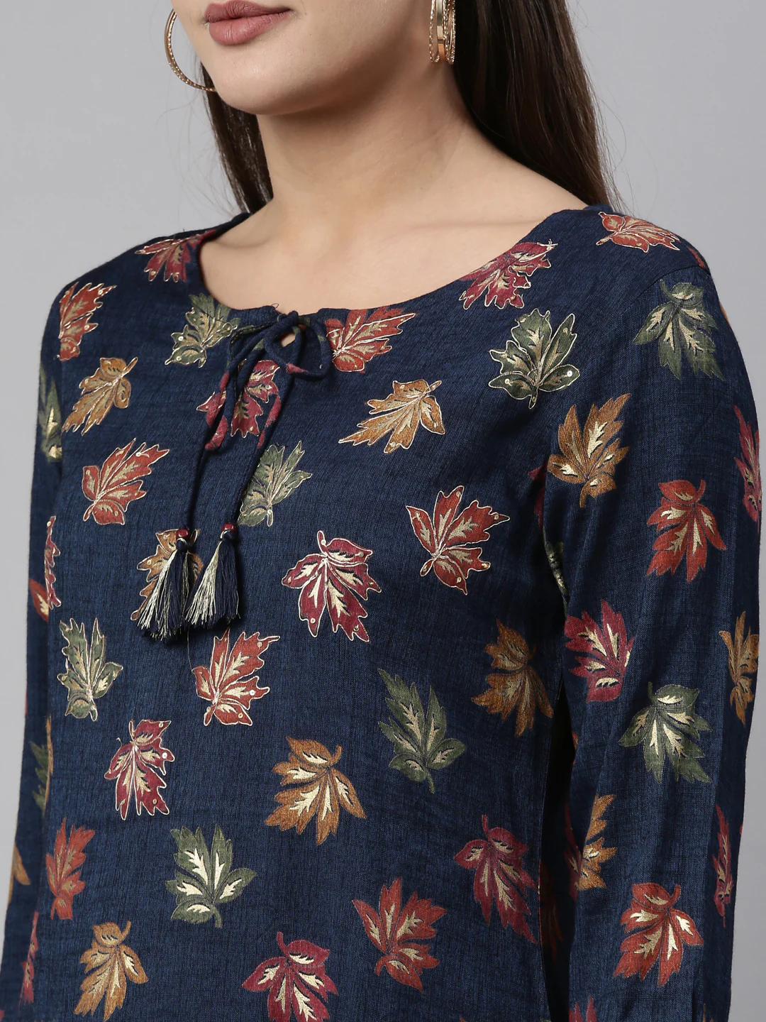 Neerus Women Navy Blue Floral Printed Kurta with Trousers - Image 4