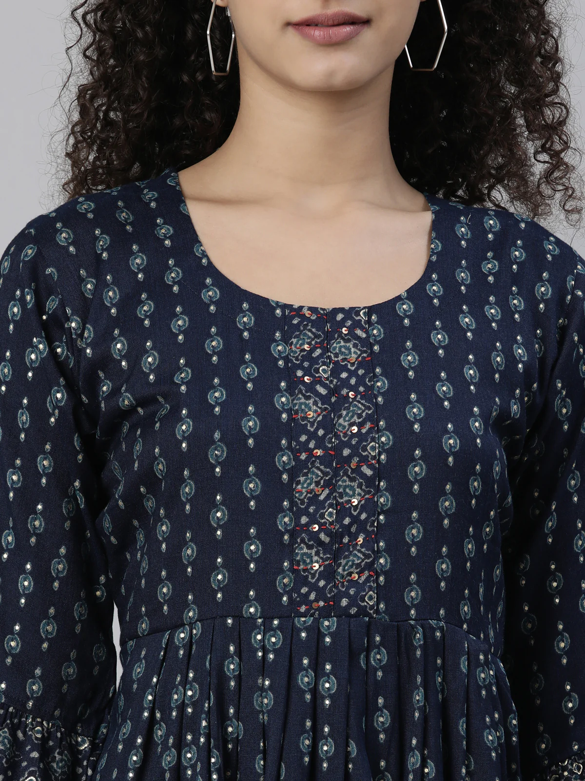 Neerus Women Navy Blue Geometric Printed Kurta - Image 5