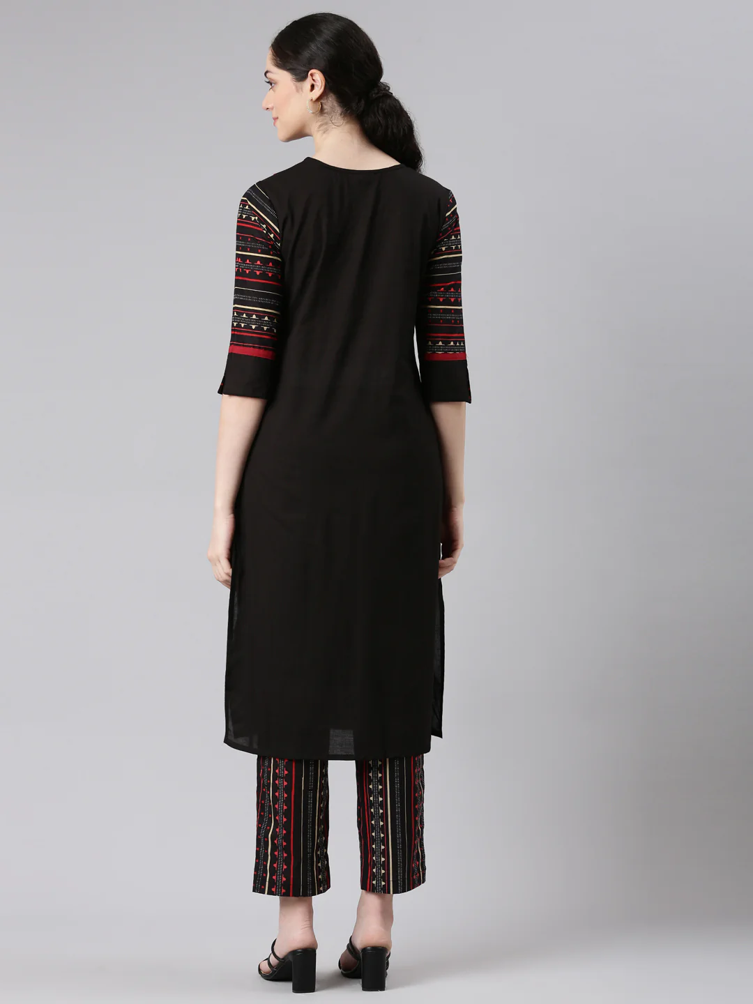 Neerus Women Navy Blue Straight Kurta and Trousers - Image 3