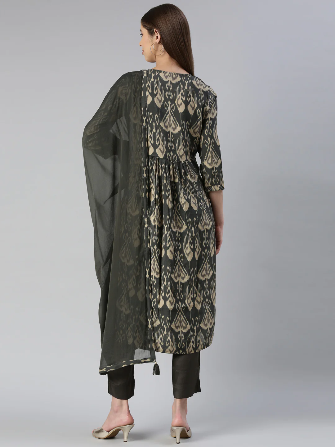 Neerus Women Olive Yoke Design Calf Length Kurta And Trousers With Dupatta - Image 3
