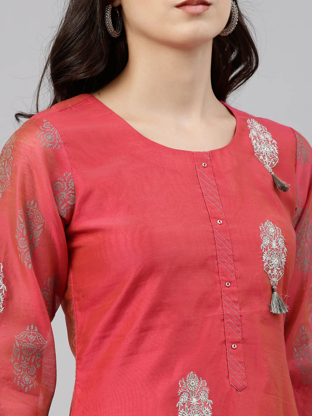 Neerus Women Pink Embroidered Thread Work Kurta - Image 4