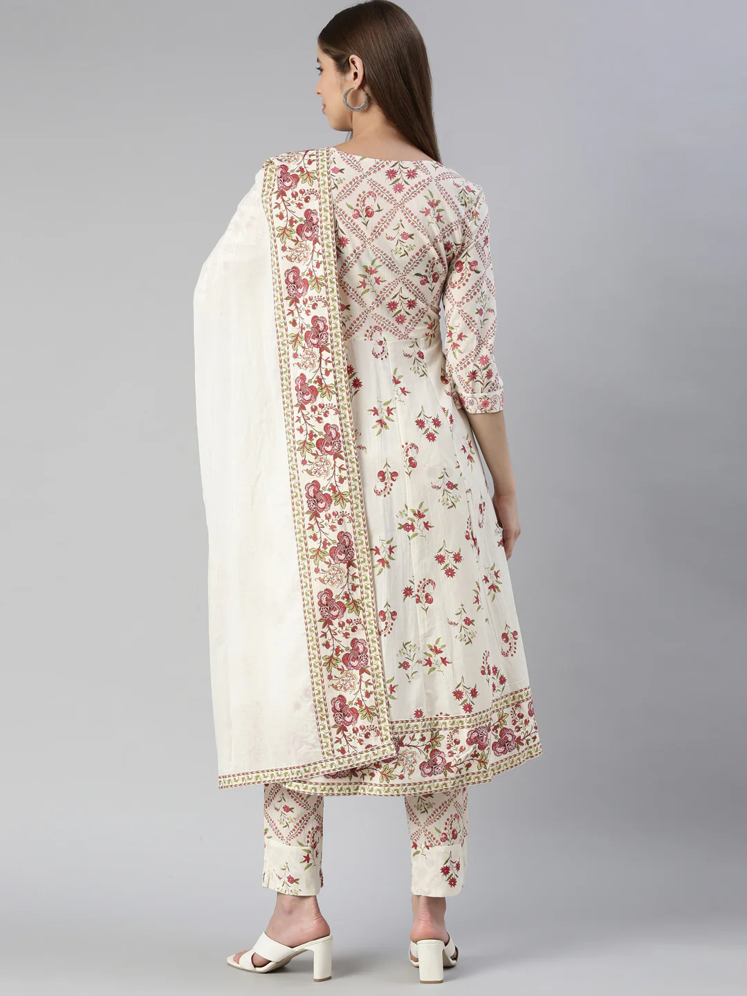 Neerus Women Pink Printed Calf Length Kurta And Trousers With Dupatta - Image 3