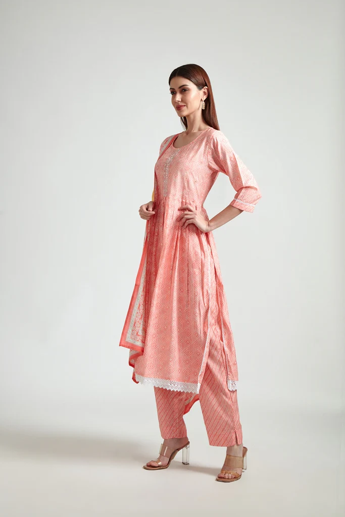 Neerus Women Pink Printed Kurta with Trousers With Dupatta - Image 2