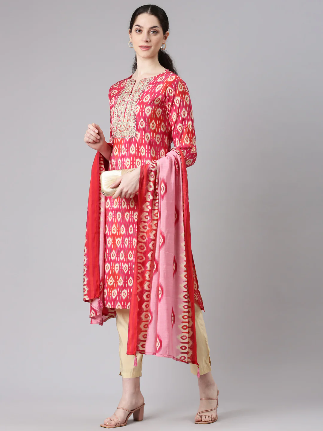 Neerus Women Pink Straight Kurta and Trousers With Dupatta - Image 5