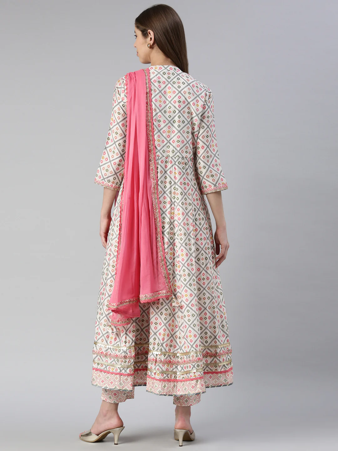 Neerus Women Printed Solid Calf Length Kurta And Trousers With Dupatta - Image 3