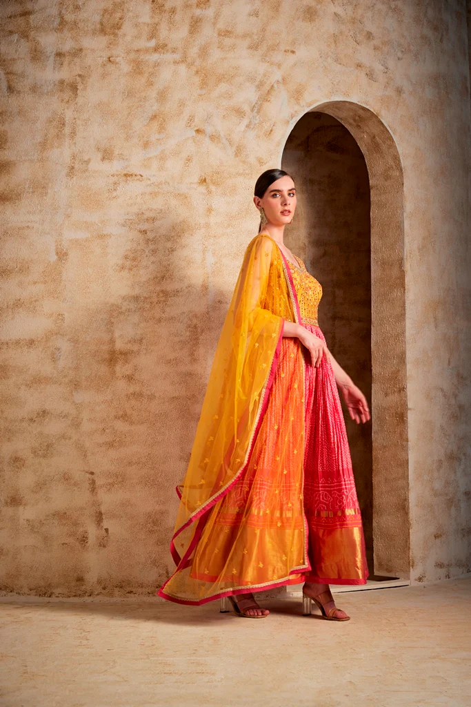 Neerus Women Rani Colour Suit Set - Image 3
