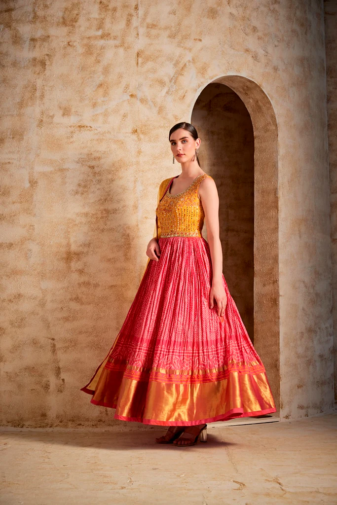 Neerus Women Rani Colour Suit Set - Image 4
