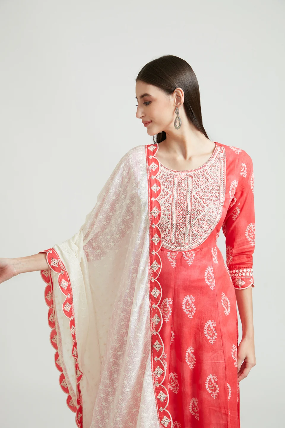 Neerus Women Red Off-White Printed Thread Work Pure Cotton Kurta with Palazzos Dupatta - Image 3