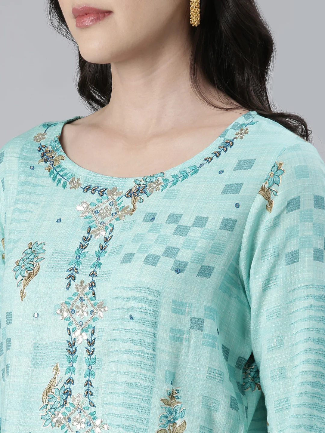 Neerus Women Sea Green Embroidered Calf Length Kurta And Trousers - Image 4