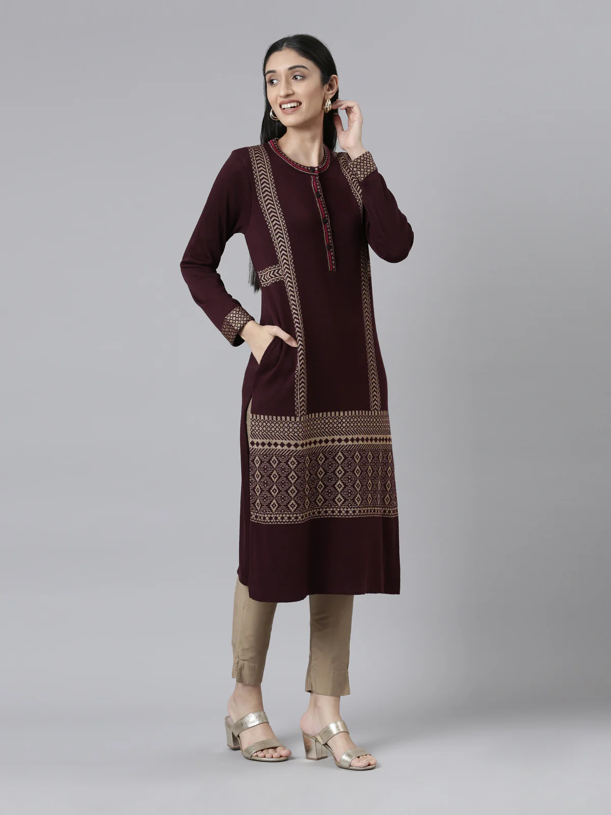 Neerus Women Woven Design Acrylic Kurta - Image 5