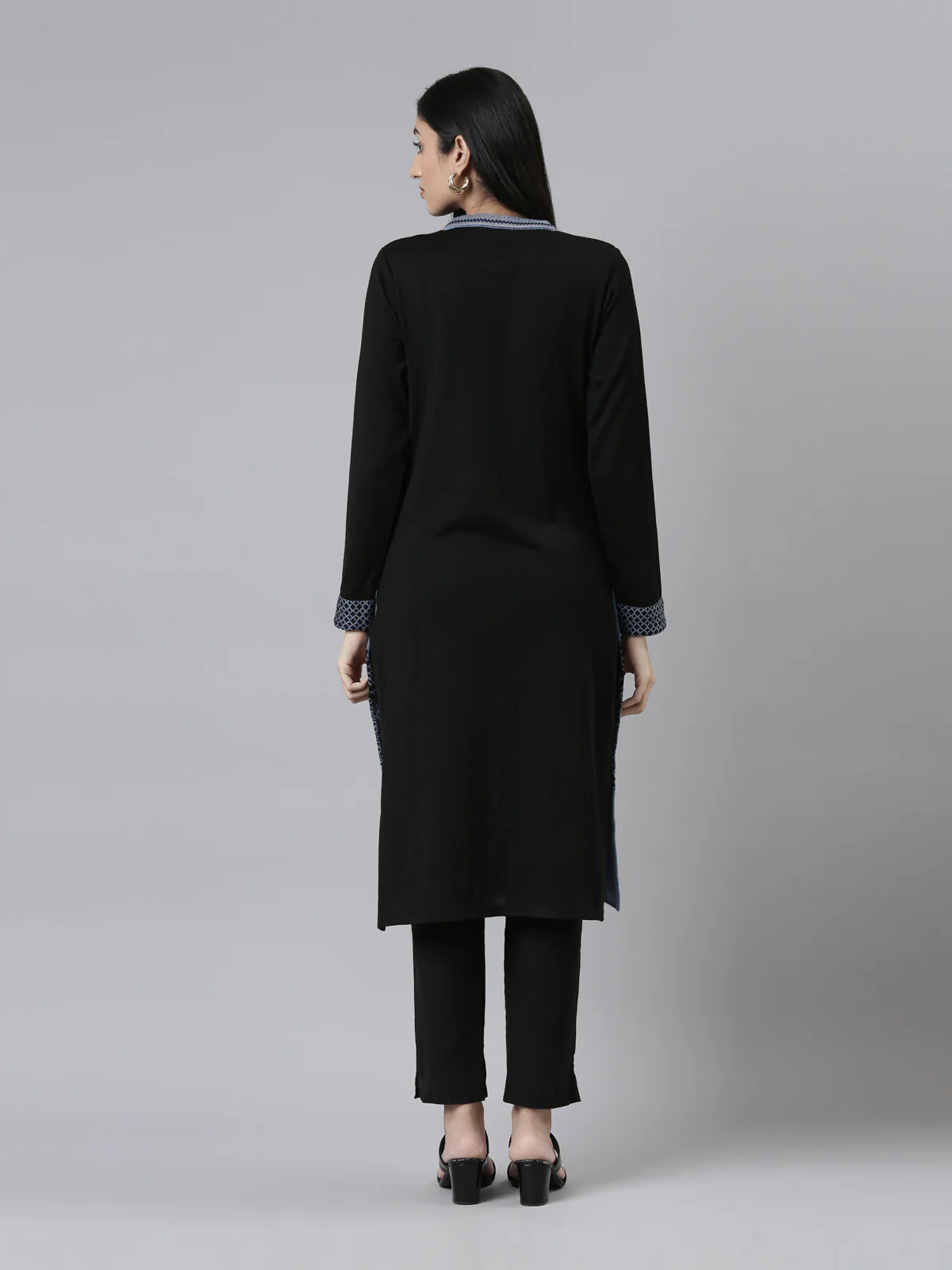 Neerus Winter Wear Woven Design Acrylic Kurta For Women - Image 3