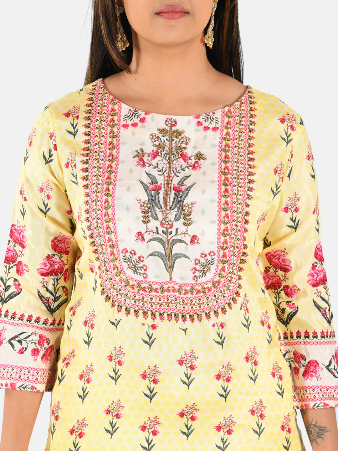 Neerus Women Yellow Pink Floral Printed Straight Kurta - Image 4