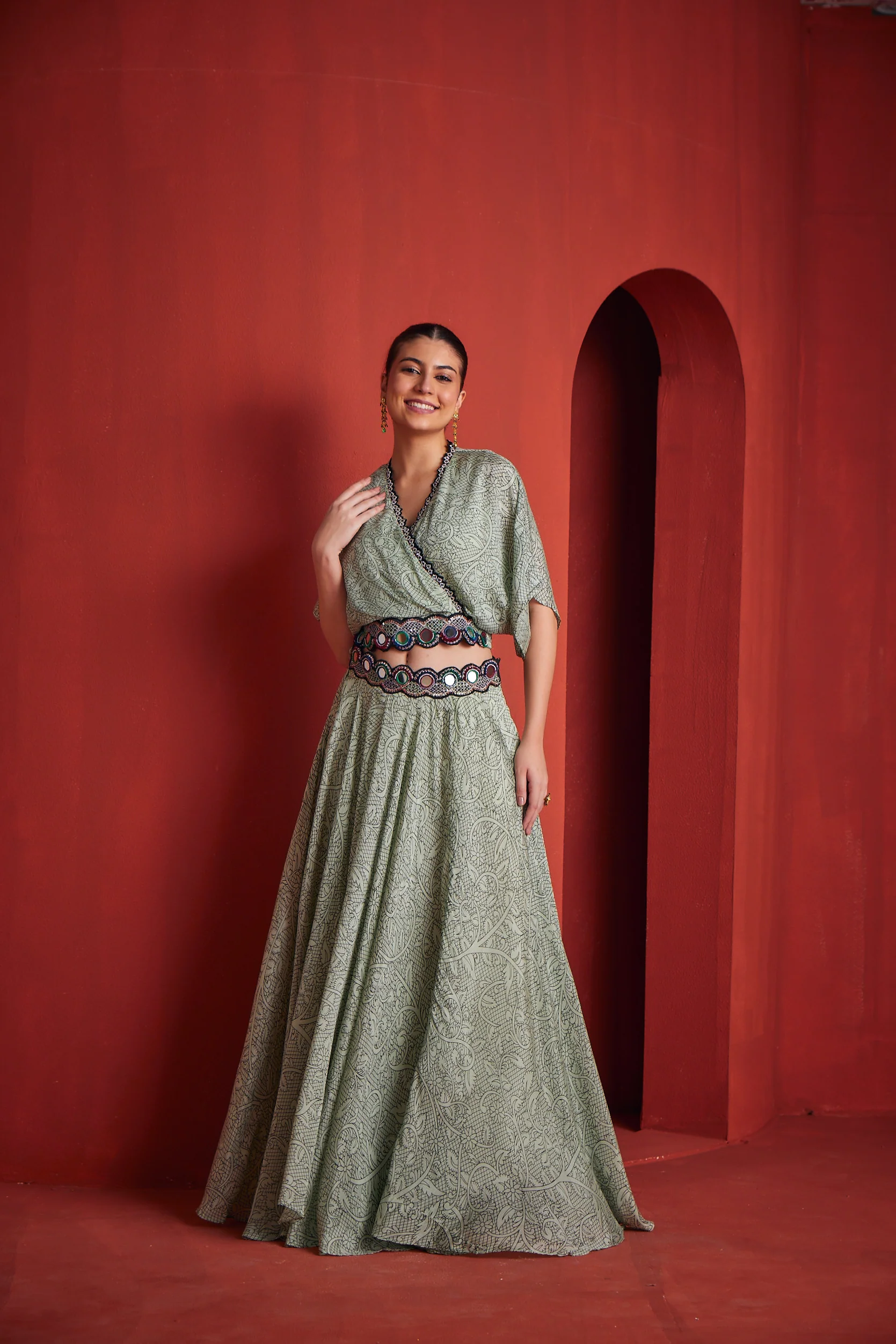 Neerus Womens Pista Color Georgette Fabric Fusion Set - Image 3