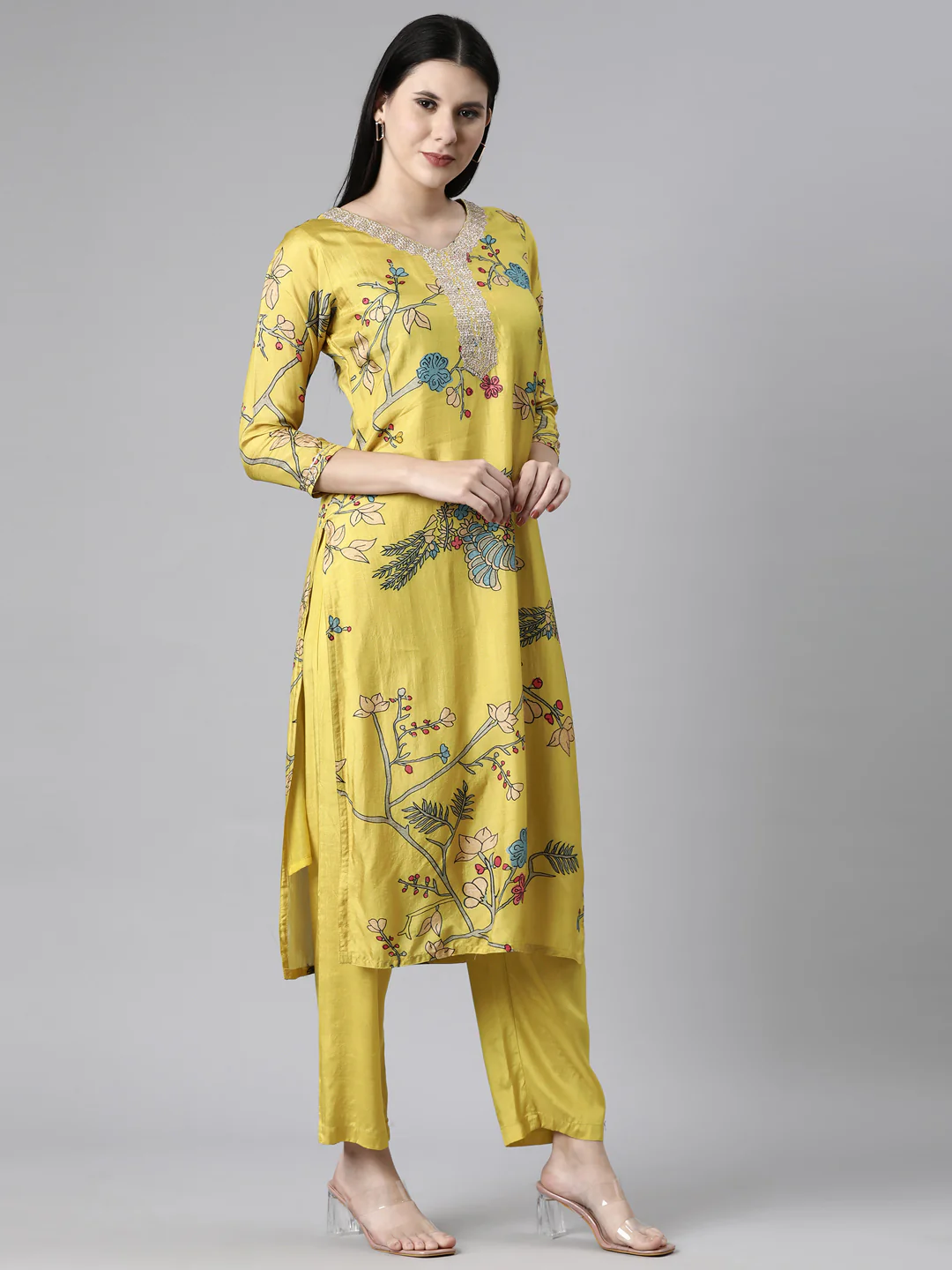 Neerus Yellow Casual Quirky Straight Kurta and Trousers With Dupatta - Image 3