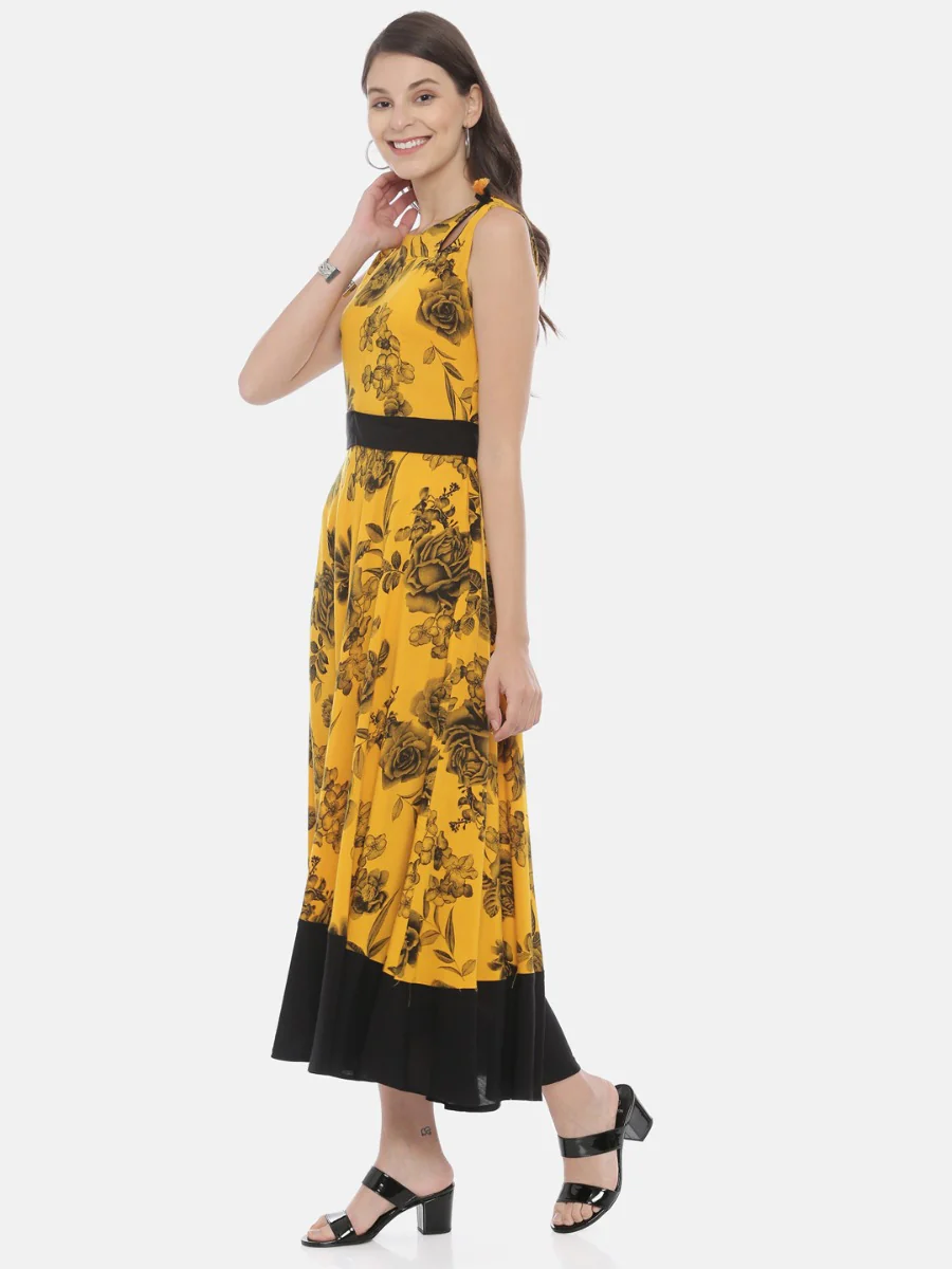 Neerus Yellow Printed Fit & Flare Kurta - Image 3