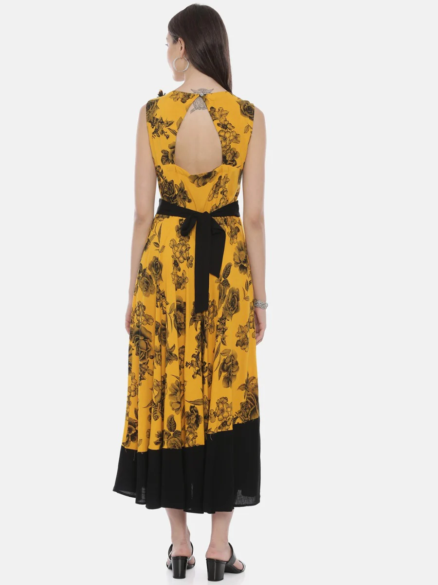 Neerus Yellow Printed Fit & Flare Kurta - Image 5