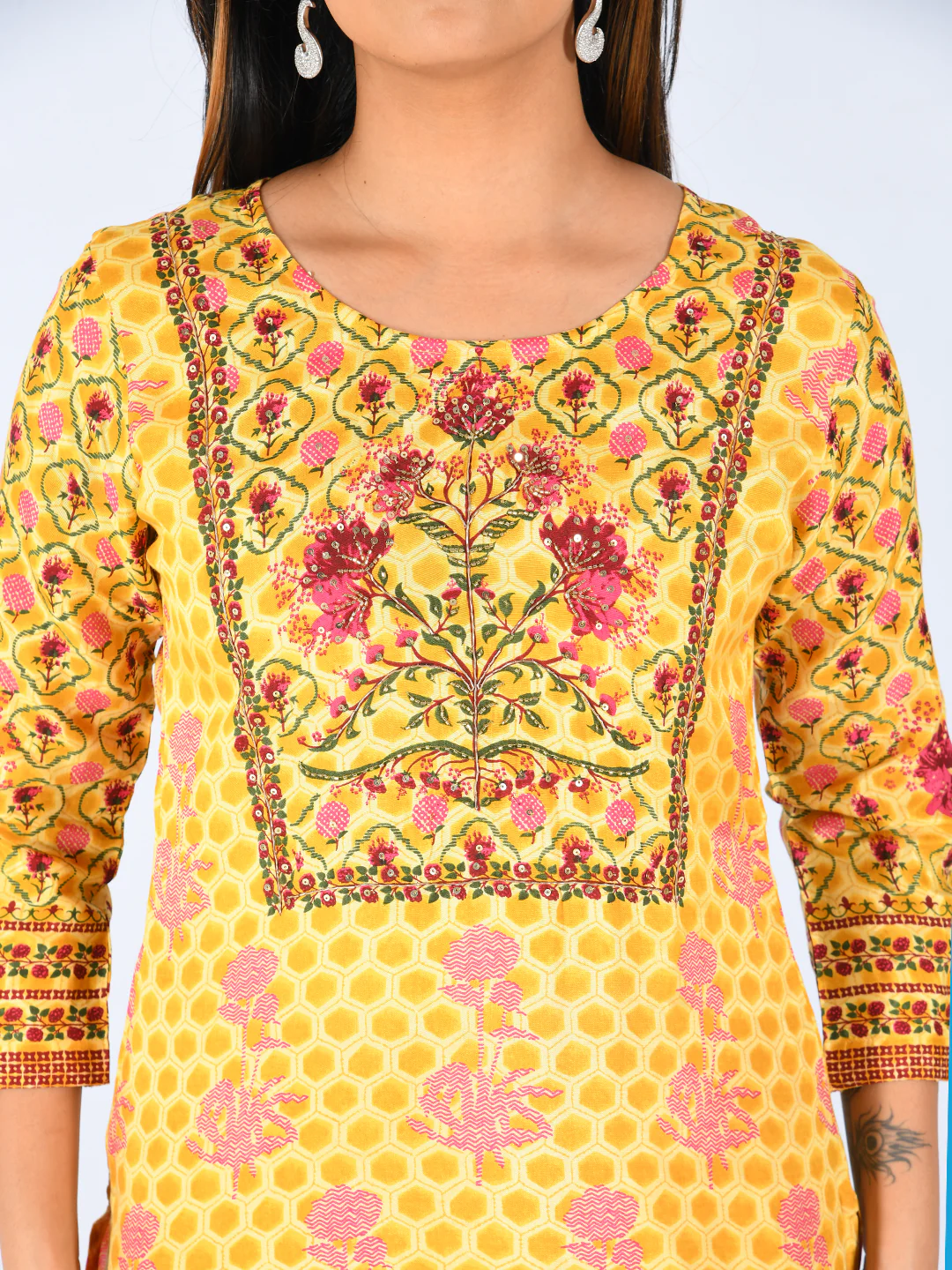 Neerus Yellow Printed Straight Kurta - Image 5